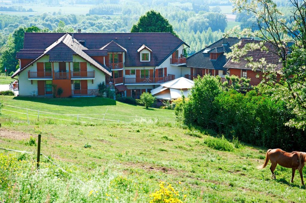 Hotel Les Bergeronnettes Champagneux Exterior foto