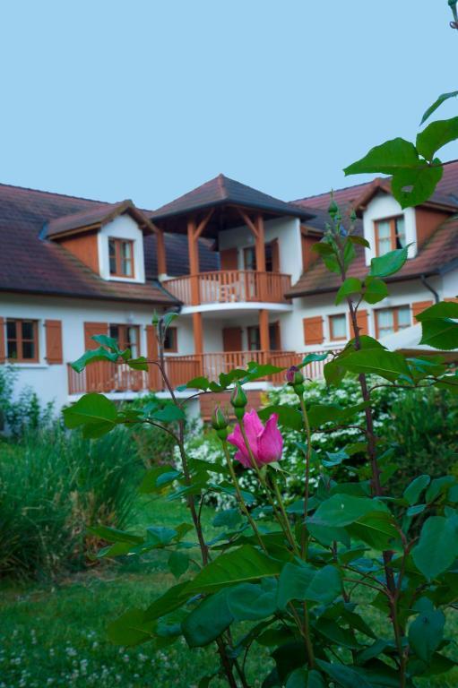 Hotel Les Bergeronnettes Champagneux Exterior foto